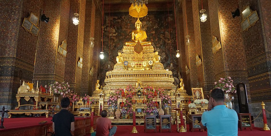 bangkok zabytki wat pho złoty budda świątynia wnętrze - haart.pl blog diy zrób to sam 2