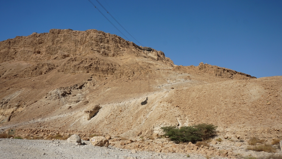 Masada na szczycie płaskowyżu nad Morzem Martwym 