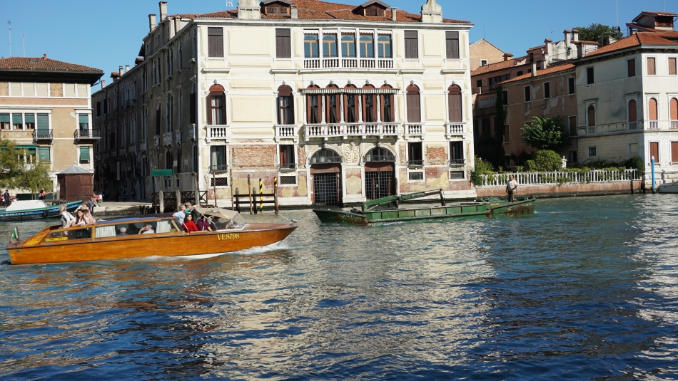 Wenecja łódka remontowa