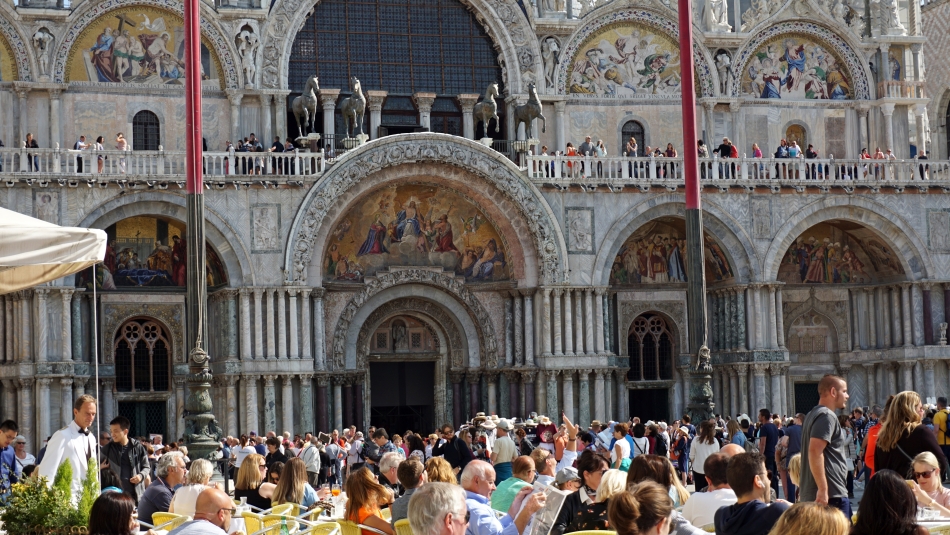 Wenecja z tysiącami turystów