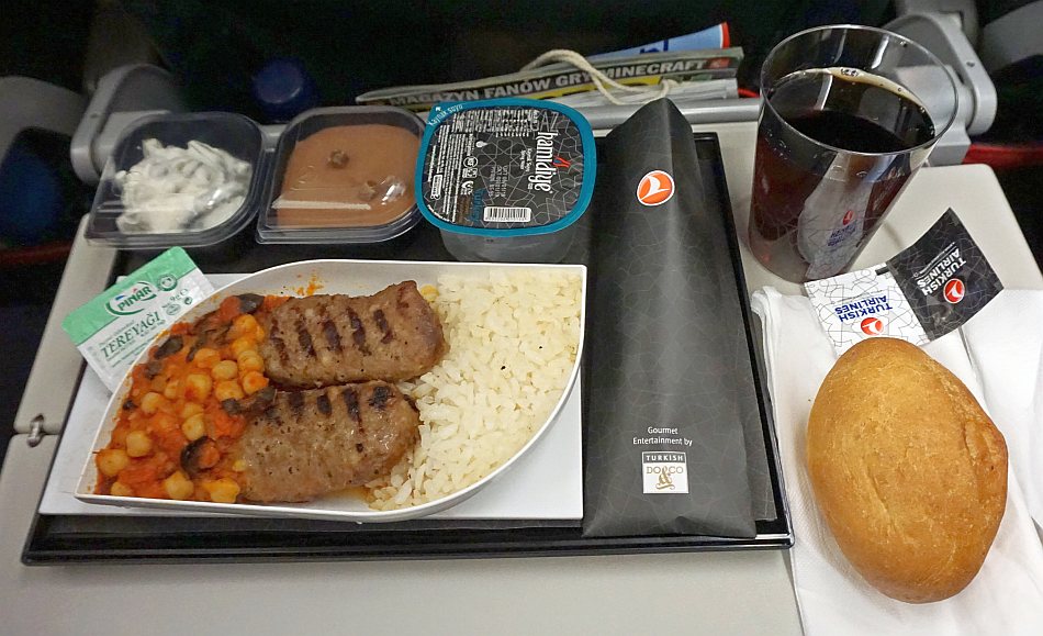 turkish airlilnes jedzenie posiłki w samolocie