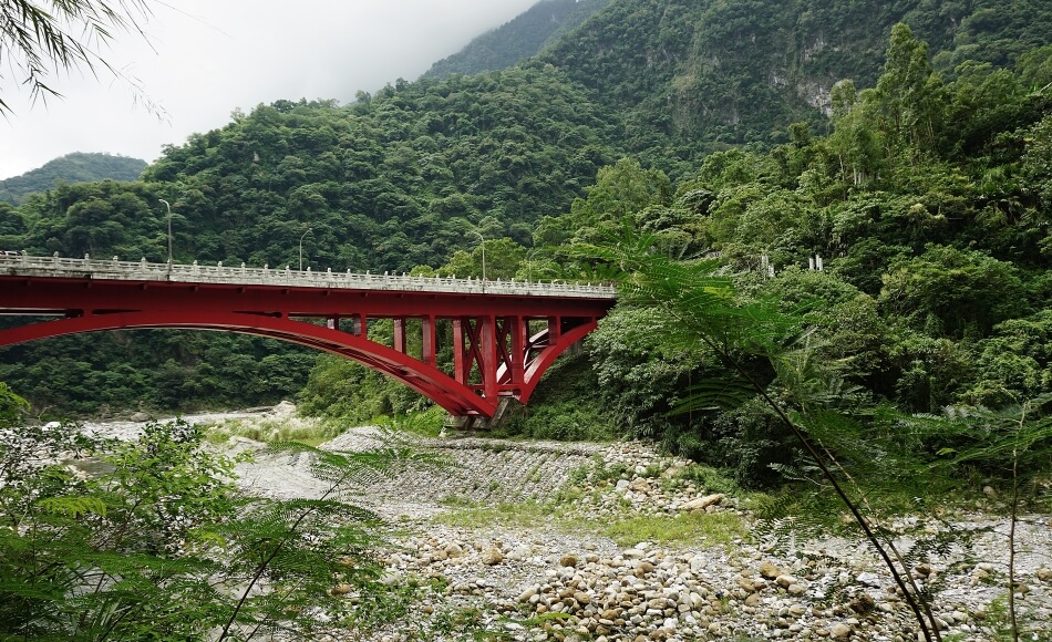 shakadang trail bridge most