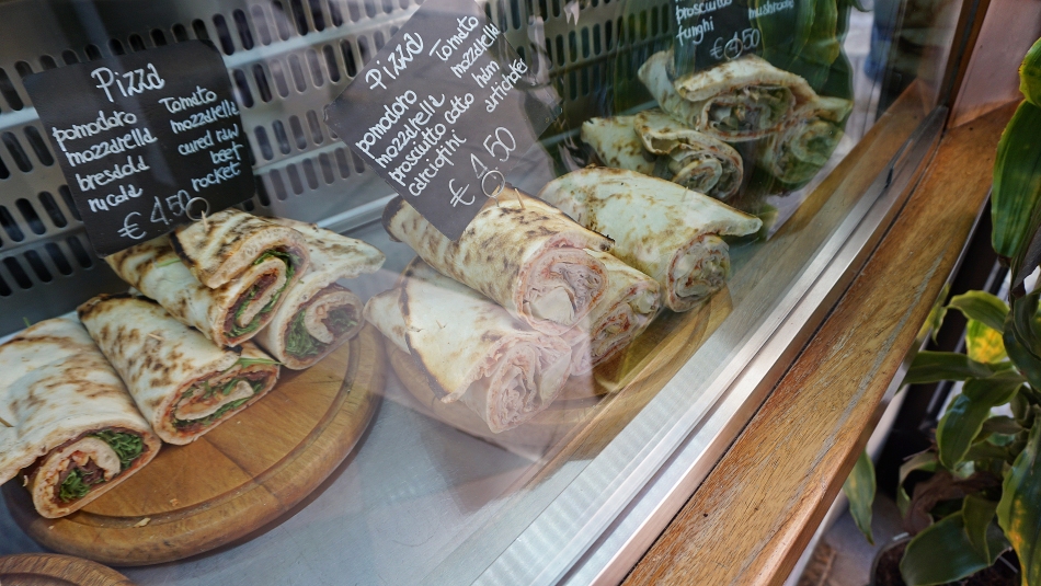 Ceny w Wenecji Zwijana kanapka 