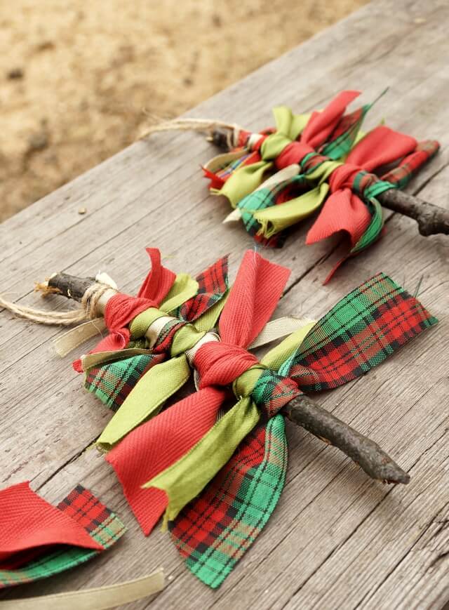 kolorowa zawieszka na choinkę diy