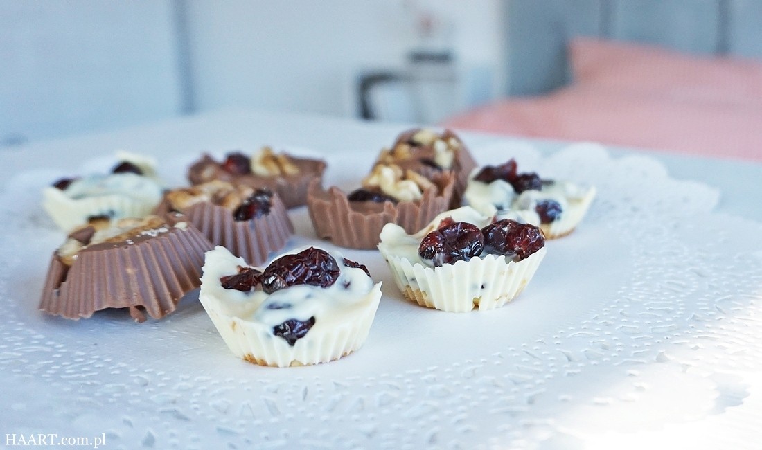 domowe czekoladki z bakaliami, orzechy i żurawina, słodycze, deser, przekąska, proste gotowanie, przepis na, kuchnia - haart.pl blog diy zrób to sam