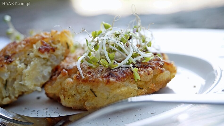 kotleciki z kalafiora z ryżem i kiełkami, wegetariański przepis dla dzieci