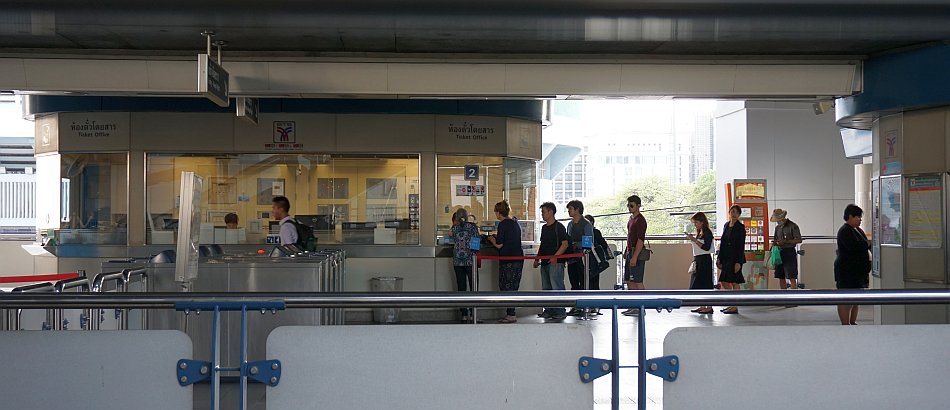 bangkok bts skytrain station ticket office biletomat