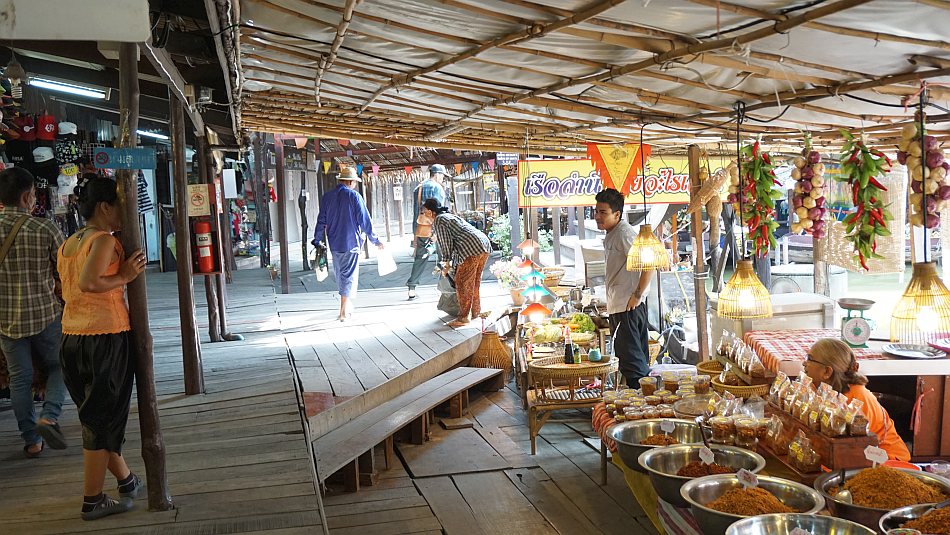 sztuczny floating market, tajlandia