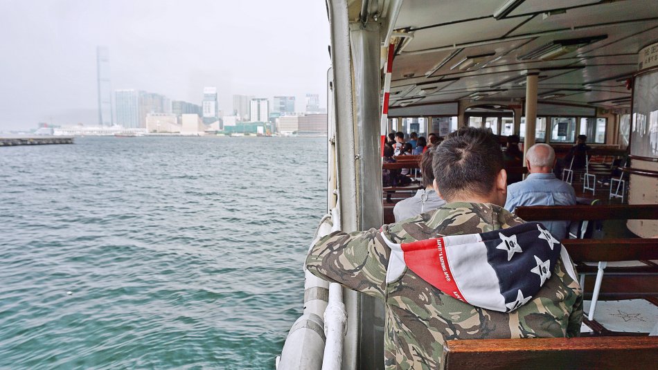 zwiedzanie hong kongu prom przez zatokę wiktorii