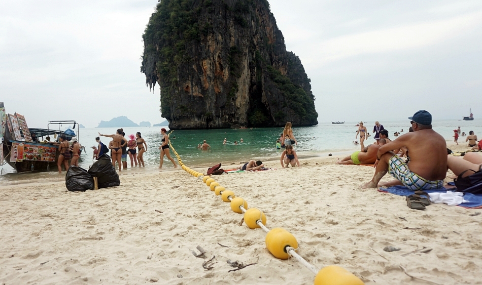 phra nang beach niedaleko railay beach, tajlandia