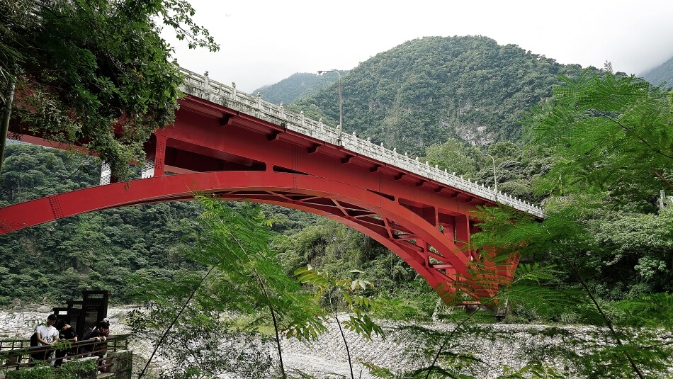 taroko national park gorge park narodowy shakadang trail bridge most