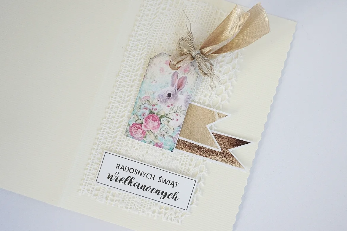 Kartka wielkanocna z zajączkiem Rekodzieło z wstążeczką